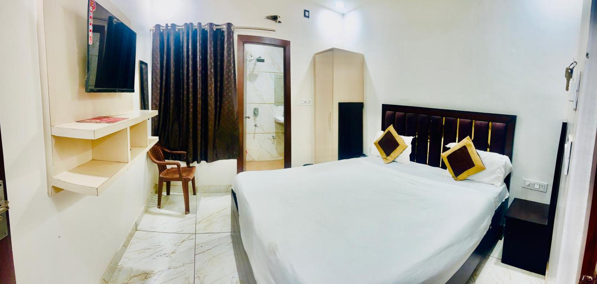 Hotel Green Apple บาแรลลี ภายนอก รูปภาพ
